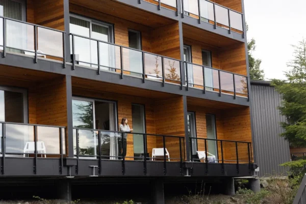 Duffin Cove Oceanfront Lodging