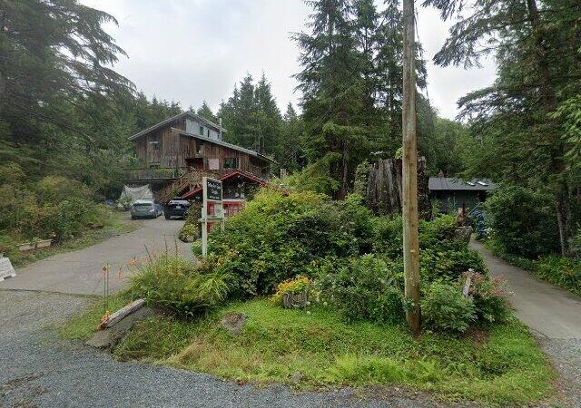 Tofino Art Glass Studio