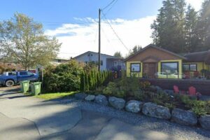 Tofino Travellers Guesthouse
